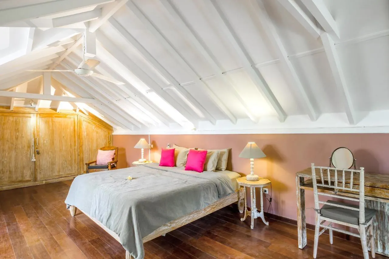 La Villa Oberoi スミニャック 0*,