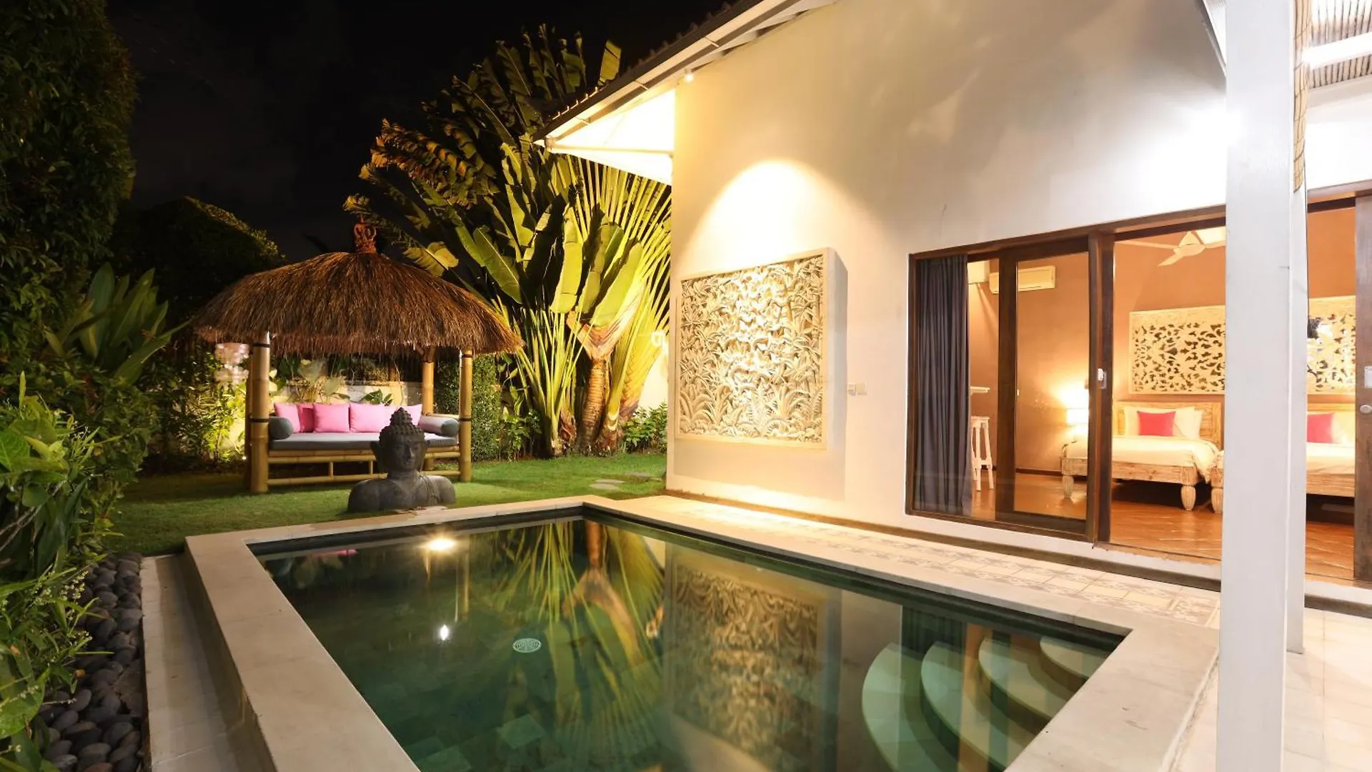 La Villa Oberoi スミニャック